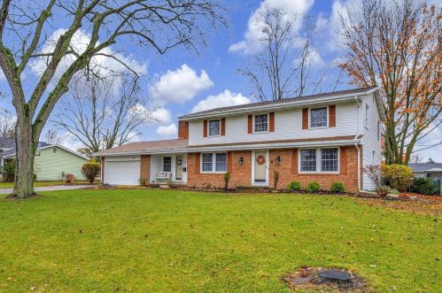 1055 Champagne Dr, Marion OH  43302-6626 exterior