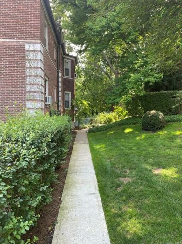 13 Campus Pl, Scarsdale NY  10583-1516 exterior