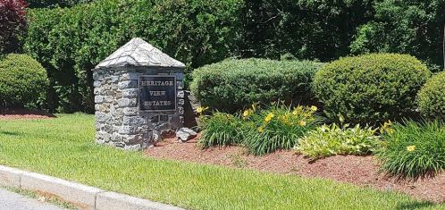 43 Mark Dr, Lincoln RI  02865-4025 exterior