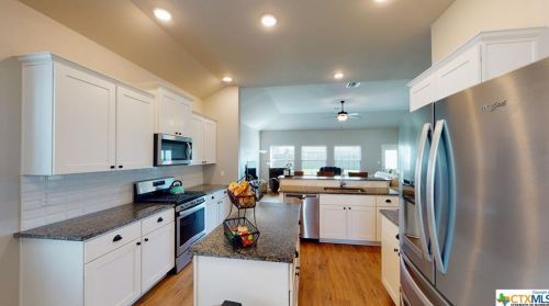 340 Brushy Crk, Victoria TX  77904 exterior