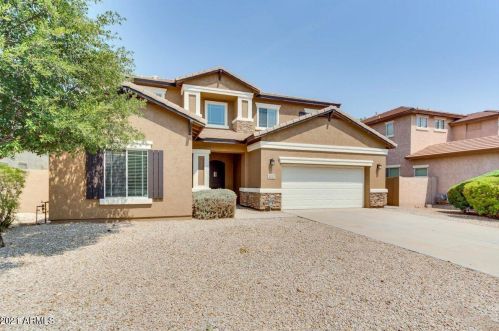 3037 Sunnyvale Ave, Gilbert AZ  85295-7659 exterior