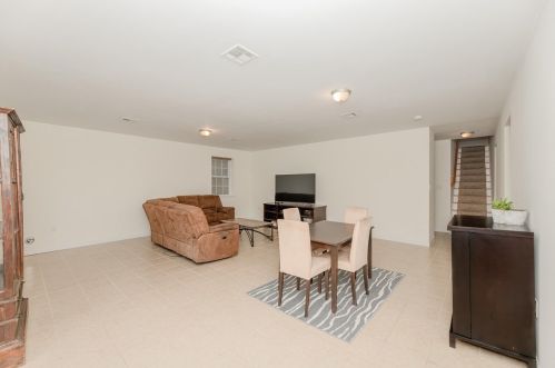 204 Avenue A, Bayonne, NJ 07002-1255
