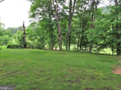 6020 Fairfield Rd, Charnita, PA 17320-9613