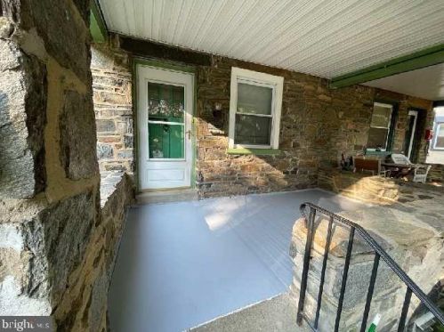 227 Marlboro Rd, Ardmore PA  19003-3211 exterior