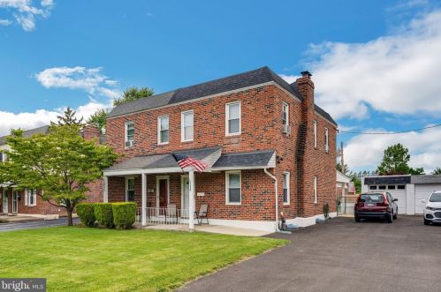 1829 Powell St, Norristown, PA 19401-3025