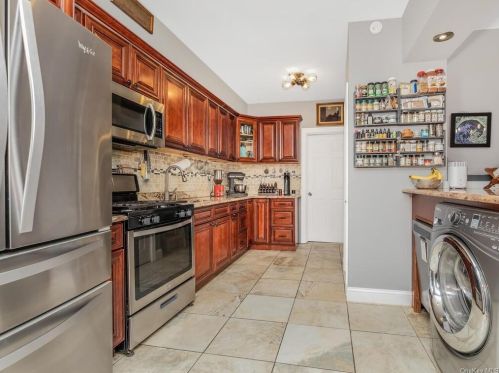 47 Fort Washington Ave, New York, NY 10032-4659