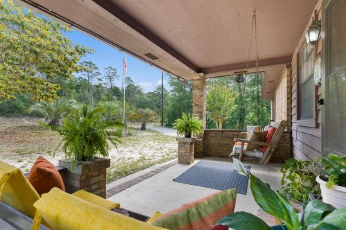 272 Boundary Line Rd, Freeport, FL 32439-6750