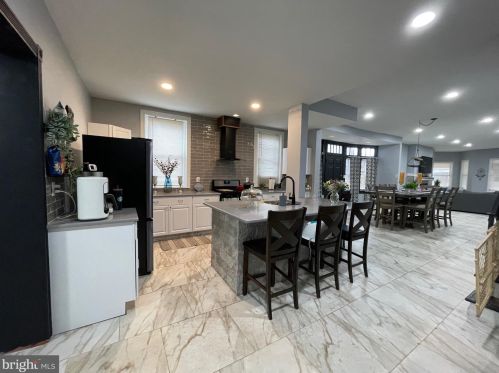 805 Main St, Norristown PA  19401-4103 exterior