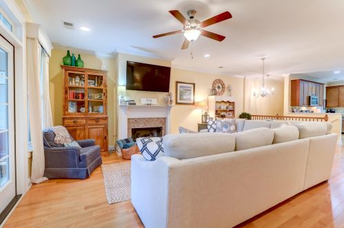 116 Slipper Shell Ct, Mount Pleasant SC  29464-6724 exterior