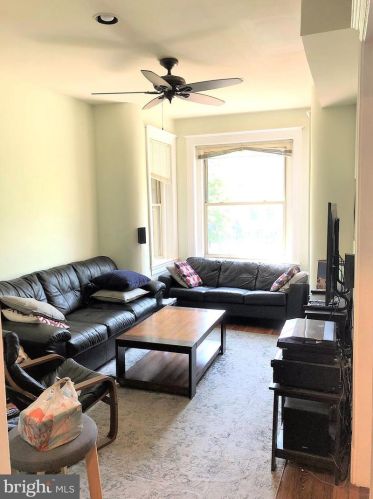 1321 Harvard St, Washington, DC 20009-4903