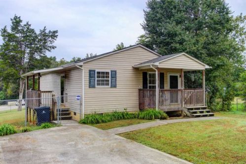 1011 Althea Dr, Knoxville, TN 37920-4143