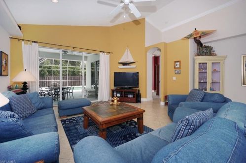 593 110th Ave, Naples FL  34108-1815 exterior