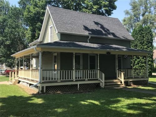 707 3rd St, Covington, IA 52324-9746