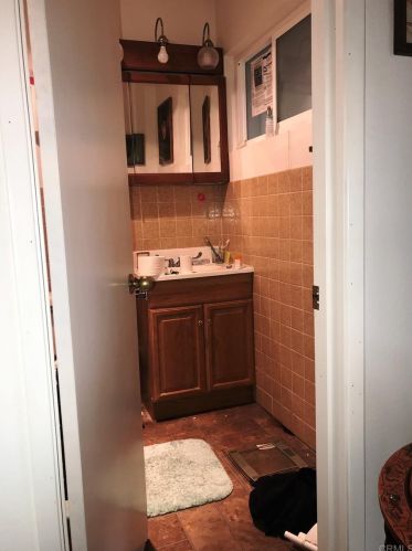 4265 Lochlomond St, San Diego CA 92111-3628 exterior