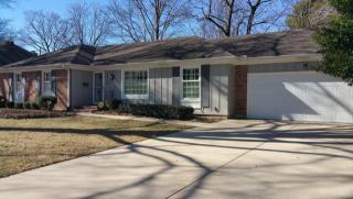 8248 Reeds Rd, Shawnee Mission KS  66208-4971 exterior