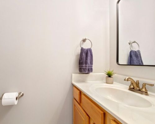 1924 Washburn Ave, Minneapolis MN 55411-2326 exterior