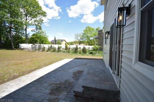 31 Lupine Way, Clark NJ  07066-1822 exterior