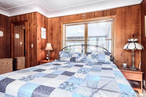 4100 Pearl St, Englewood CO 80113-6913 exterior