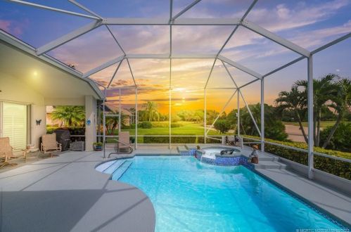 2028 Kilmallie Ct, Fort Pierce, FL 34952-6064