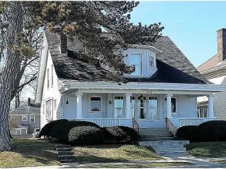 331 Riverside Dr, Piqua, OH 45356-2027