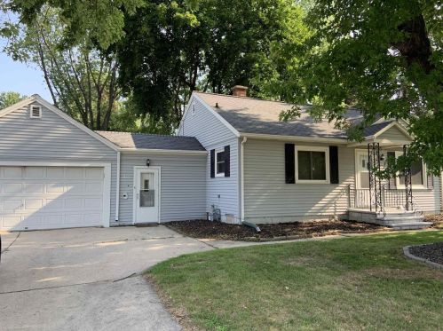 1925 Deckner Ave, Green Bay, WI 54302-3529