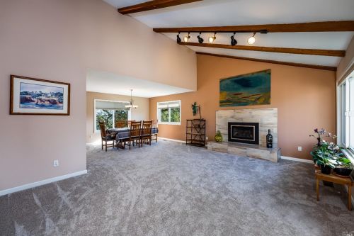 858 Sanel Dr, Ukiah CA  95482-9604 exterior