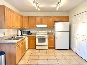 1329 124th Ave, Hollywood, FL 33026-3846