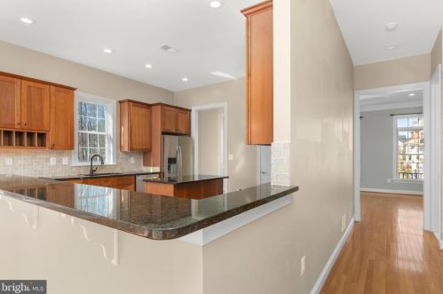 22476 Dinah Pl, Leesburg VA 20175-4808 exterior