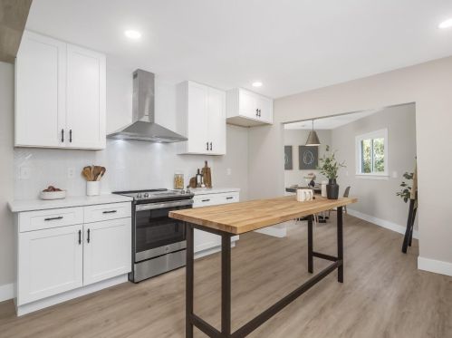 4725 Van Ness Blvd, Fresno CA  93704-3122 exterior