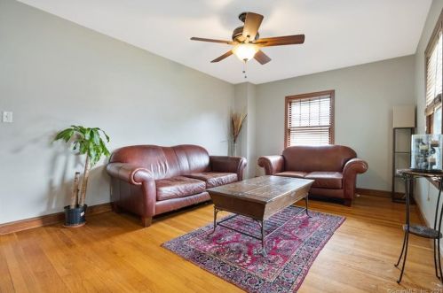 5 Lincoln St, North Haven CT  06473-1807 exterior