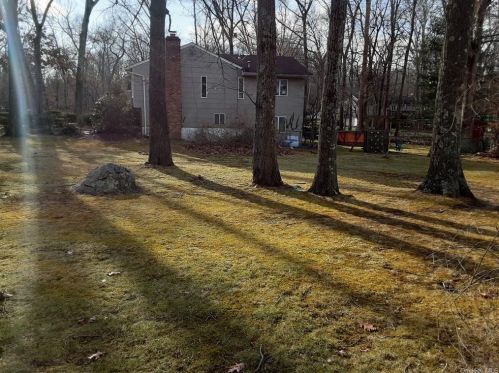 2 Marjorie Dr, Airmont NY  10901-7707 exterior