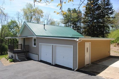 317 Trailer Blvd, New Kensington, PA