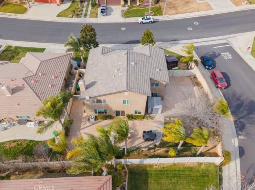 765 Windbound Ave, Beaumont CA  92223-7098 exterior