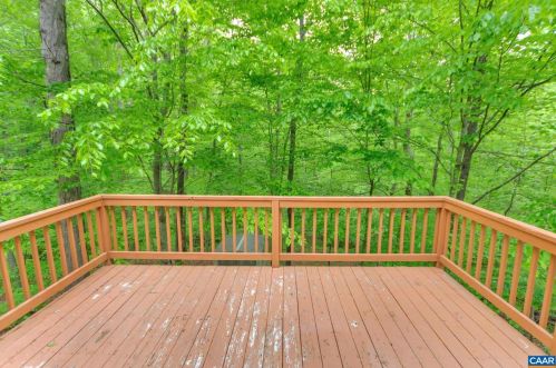 3 Watts Cir, Bybee VA  22963-2051 exterior