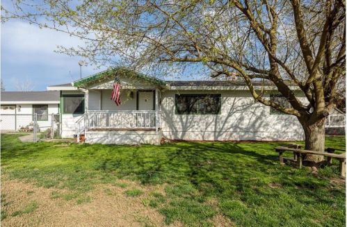 7348 2nd St, Rio Linda, CA 95673-1215