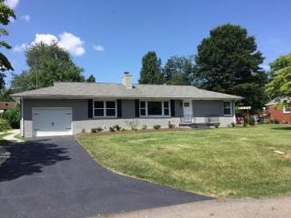 5325 Lavesta Dr, Knoxville, TN 37918-3567