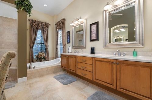 12713 Grand Traverse Dr, Dade City FL 33525-8230 exterior