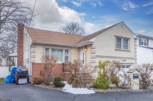 1709 Central Ave, Westfield, NJ 07090-2206
