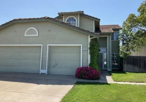 261 Arlington Cir, Woodland, CA 95695-2879