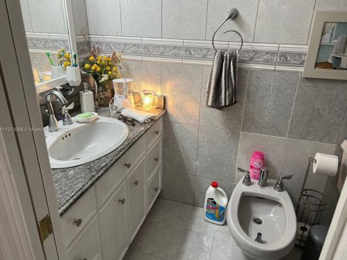 1191 53 St, Hialeah FL  33012-9005 exterior