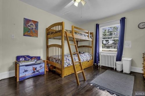 141 Cambridge Ave, Englewood NJ  07631-1624 exterior