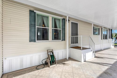3005 Bimini Bay, Boynton Beach FL  33436-2207 exterior