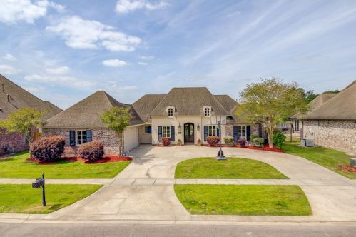 17613 Lake Pass Dr, Greenwell Springs, LA 70739-4762