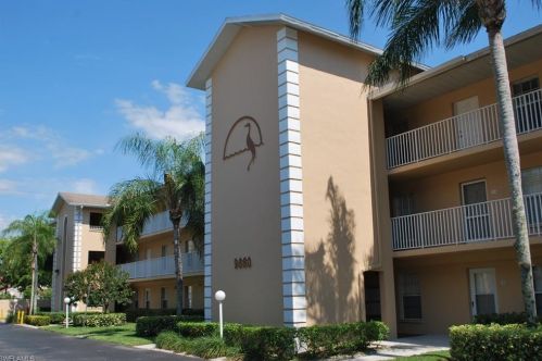 9660 Victoria Ln, Naples FL  34109-1677 exterior