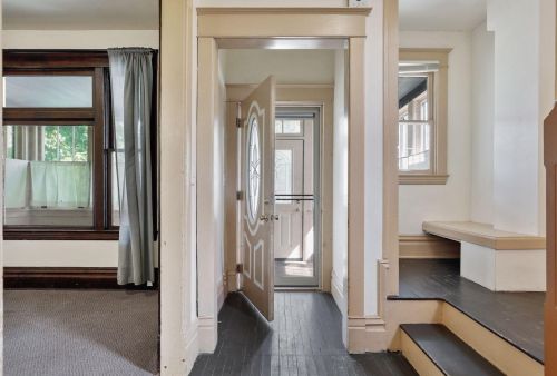 614 Jessamine Ave, Saint Paul, MN 55117-6700