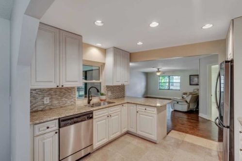 14291 Flora Ln, West Palm Beach, FL 33414-8665