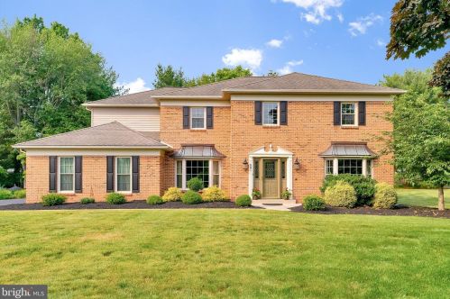 607 Whittaker Pl, Lansdale, PA 19446-5667