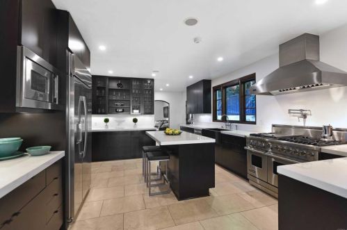 2900 Nichols St, San Diego CA 92106-3426 exterior