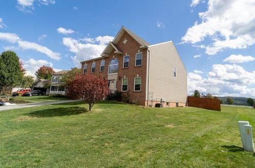 238 Lentz Rd, Latrobe, PA 15650-3980