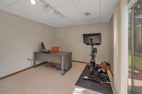 420 Carters Grove Dr, Gibsonia PA  15044-9533 exterior